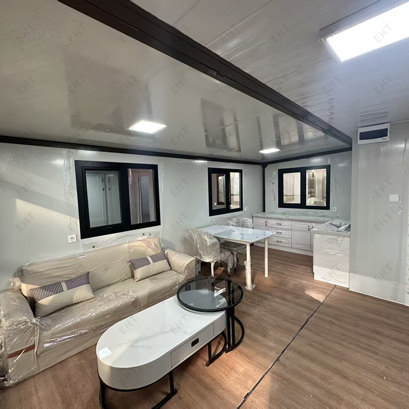 20 ফুট ডাবল উইং এক্সপান্ডেবল কন্টেইনার হাউস প্রিফেব্রিকেটেড মোবাইল লিভিং ইউনিট